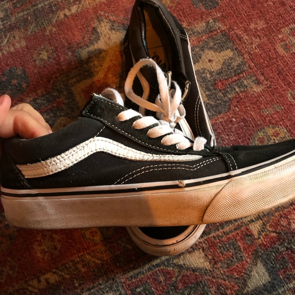 Black vans women’s 8